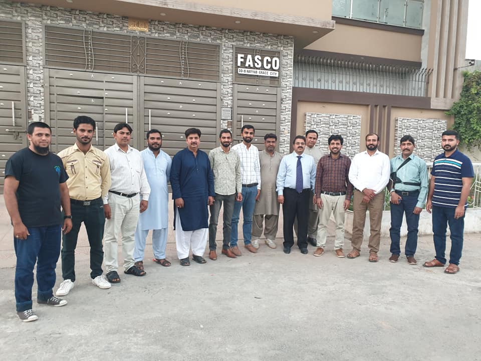 about al manal pharma team02